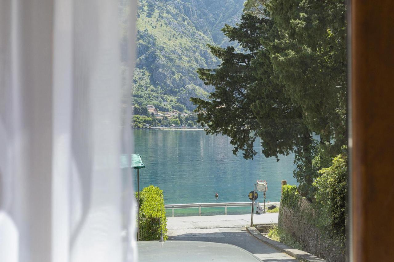 Muo Sea Front Apartments Kotor Exterior photo