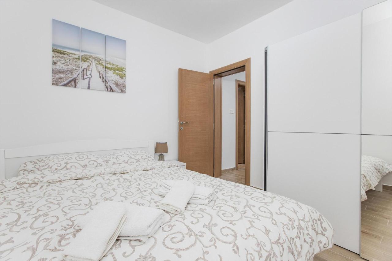 Muo Sea Front Apartments Kotor Exterior photo