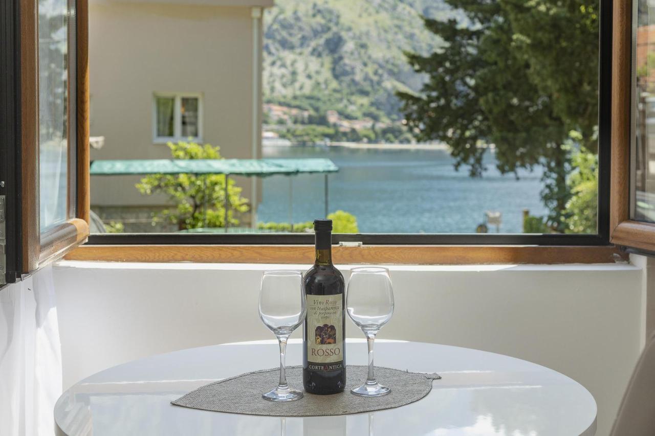 Muo Sea Front Apartments Kotor Exterior photo